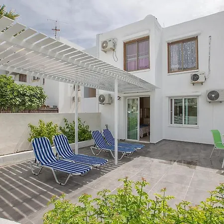 Merab Holidays Castalia 62 * Αγία Νάπα